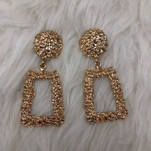 2/$20 or 3/$25 Chunky Gold Accent Earrings - Picture 4 of 5